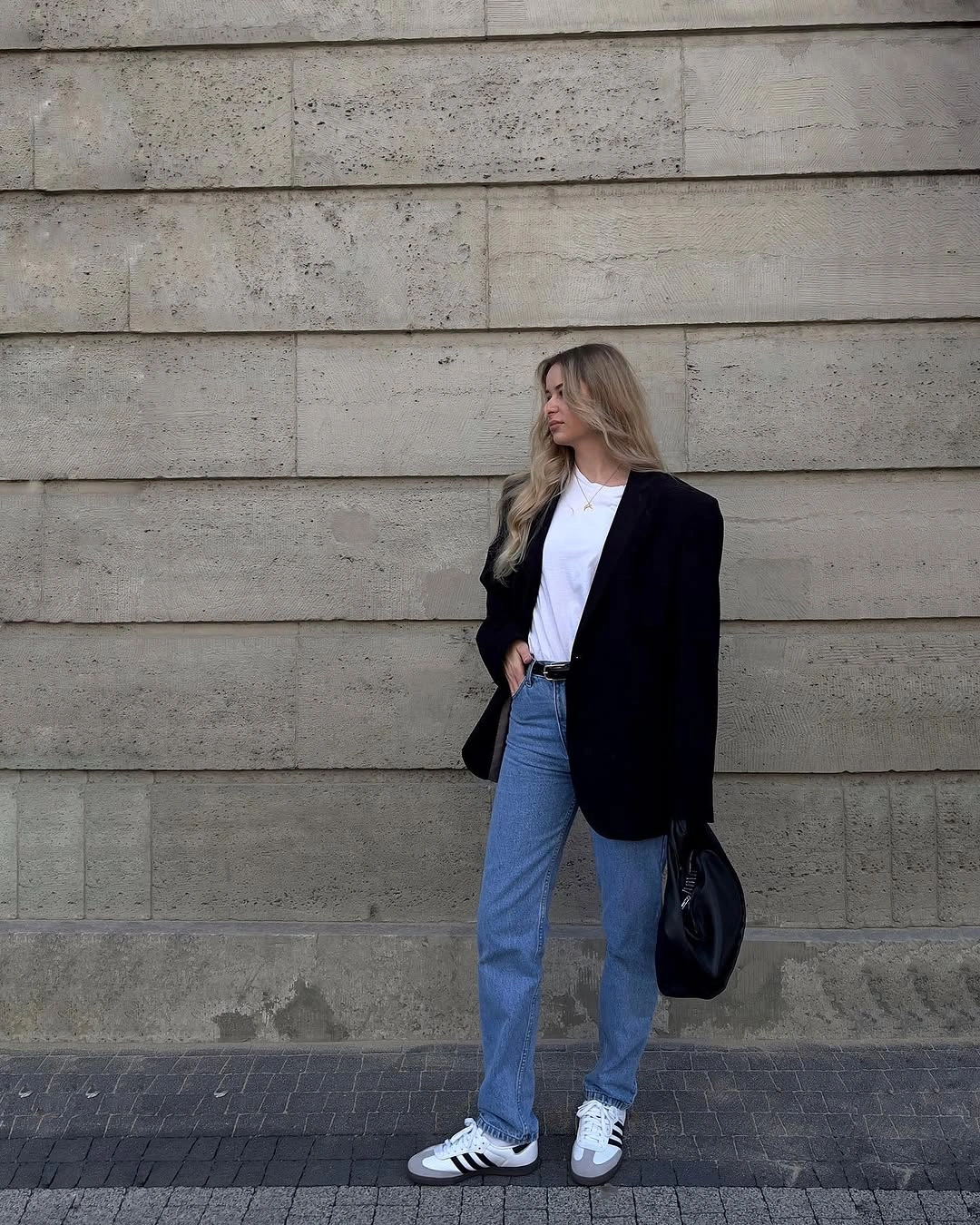 fall classy outfits women 2026 + Oversized Black Blazer With Straight Jeans