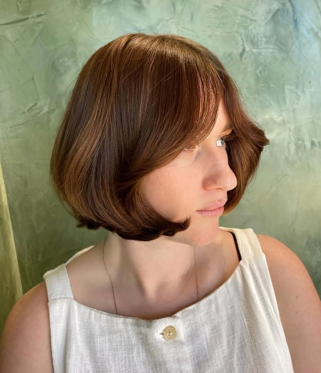 fall French Bob 2026 Glossy Chestnut Bob with Long Curtain Fringe
