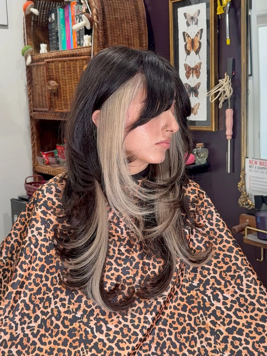 fall haircuts for women 2026 High-Contrast Long Layers With Blonde Face Pieces
