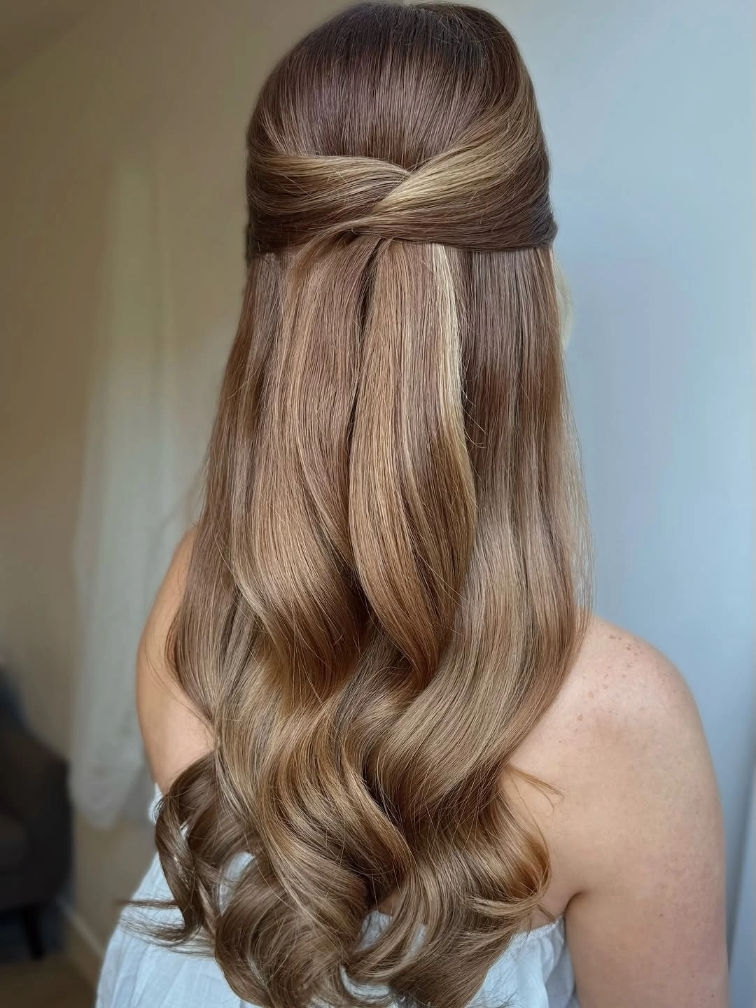 fall hairstyles for wedding guests 2026 Straight Blonde Half-Up Hair With Clean Minimalist Lines