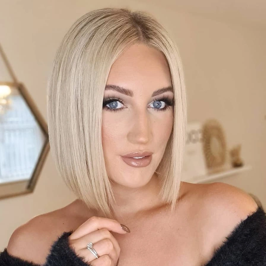 fall medium haircuts 2026 Classic Blonde Blunt Bob With A Creamy Finish