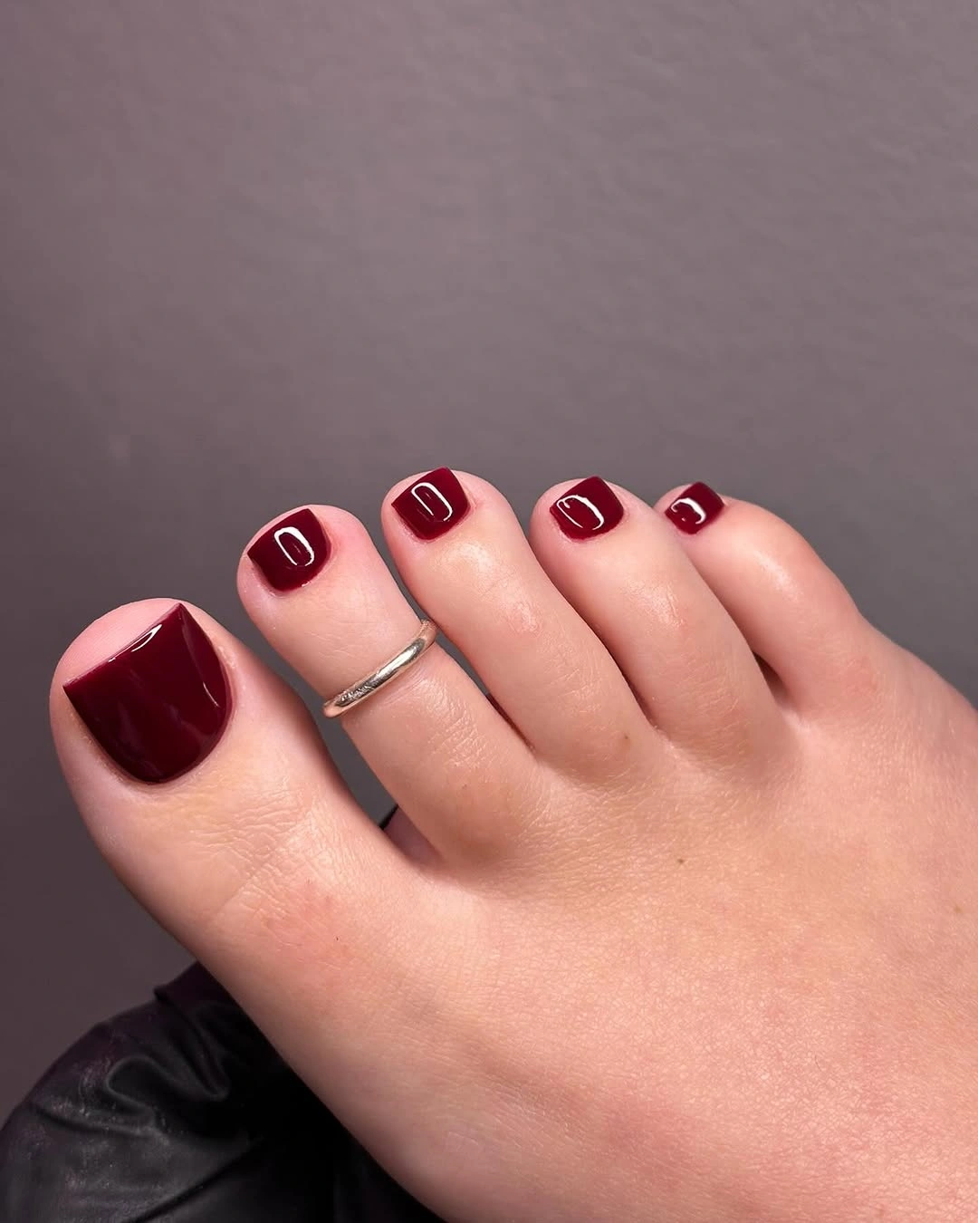 fall pedicure ideas 2026 Deep Burgundy Pedicure With Squared Gloss