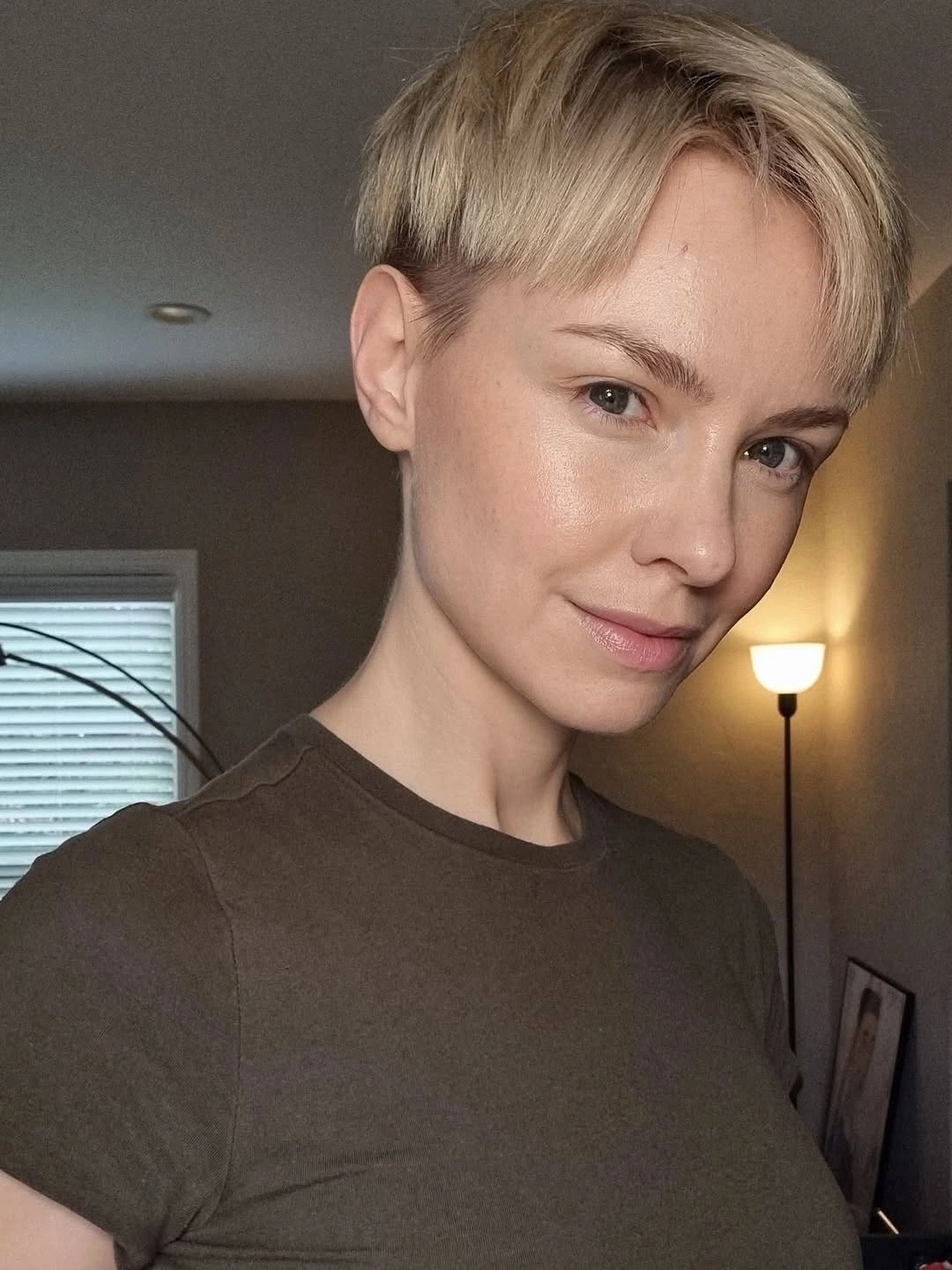 fall short haircuts 2026 + Soft Blonde Pixie Bob With Face-Framing Bangs