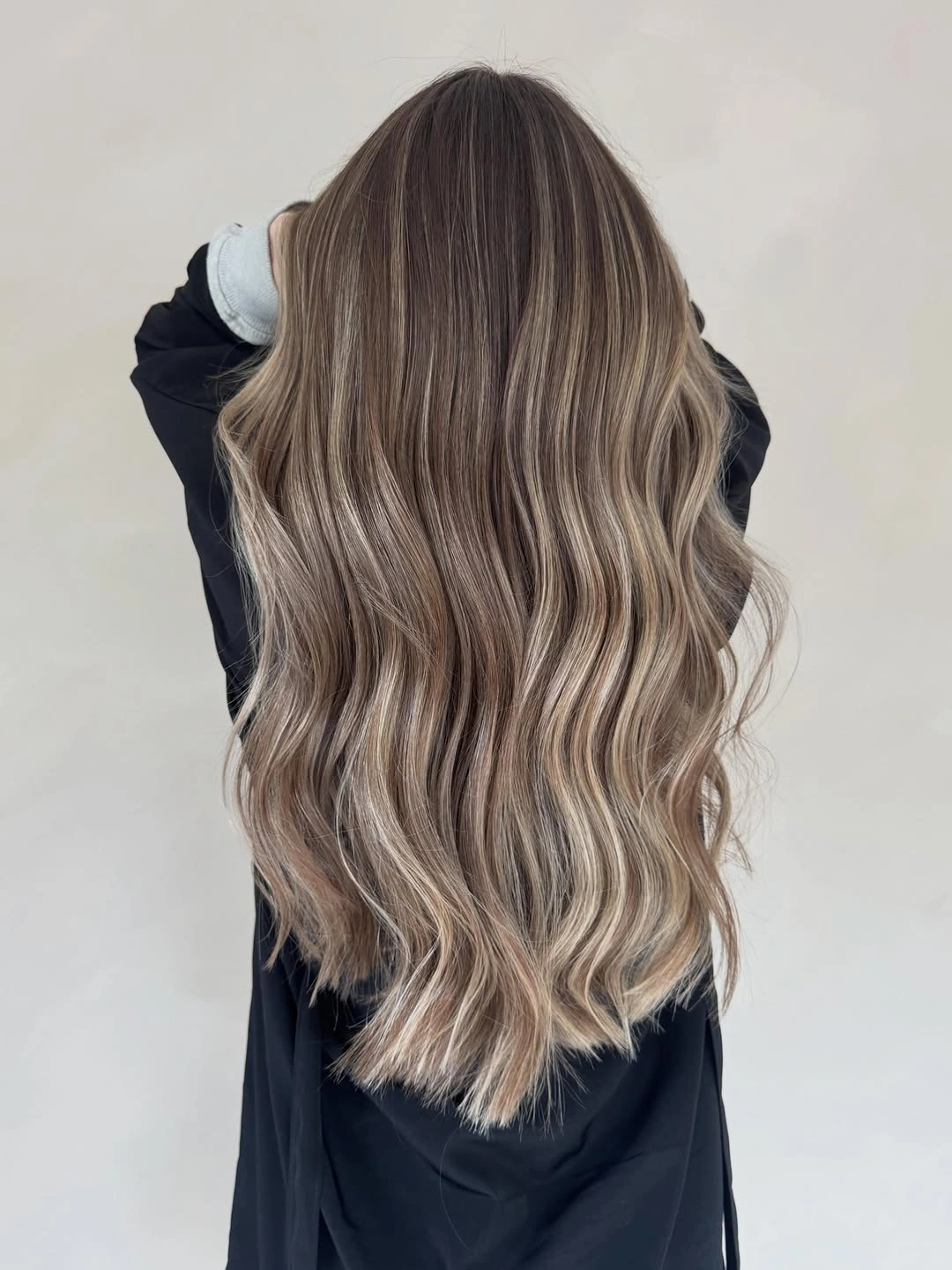 hair lowlights color ideas and inspiration Very Long Mushroom Bronde Waves