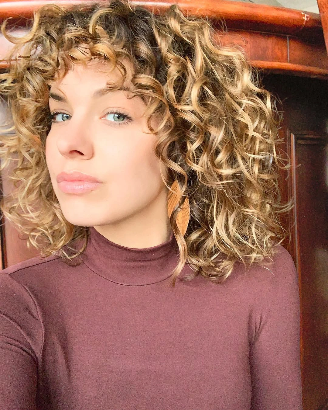 heatless curls hairstyle Soft Curly Bob With Airy Bangs