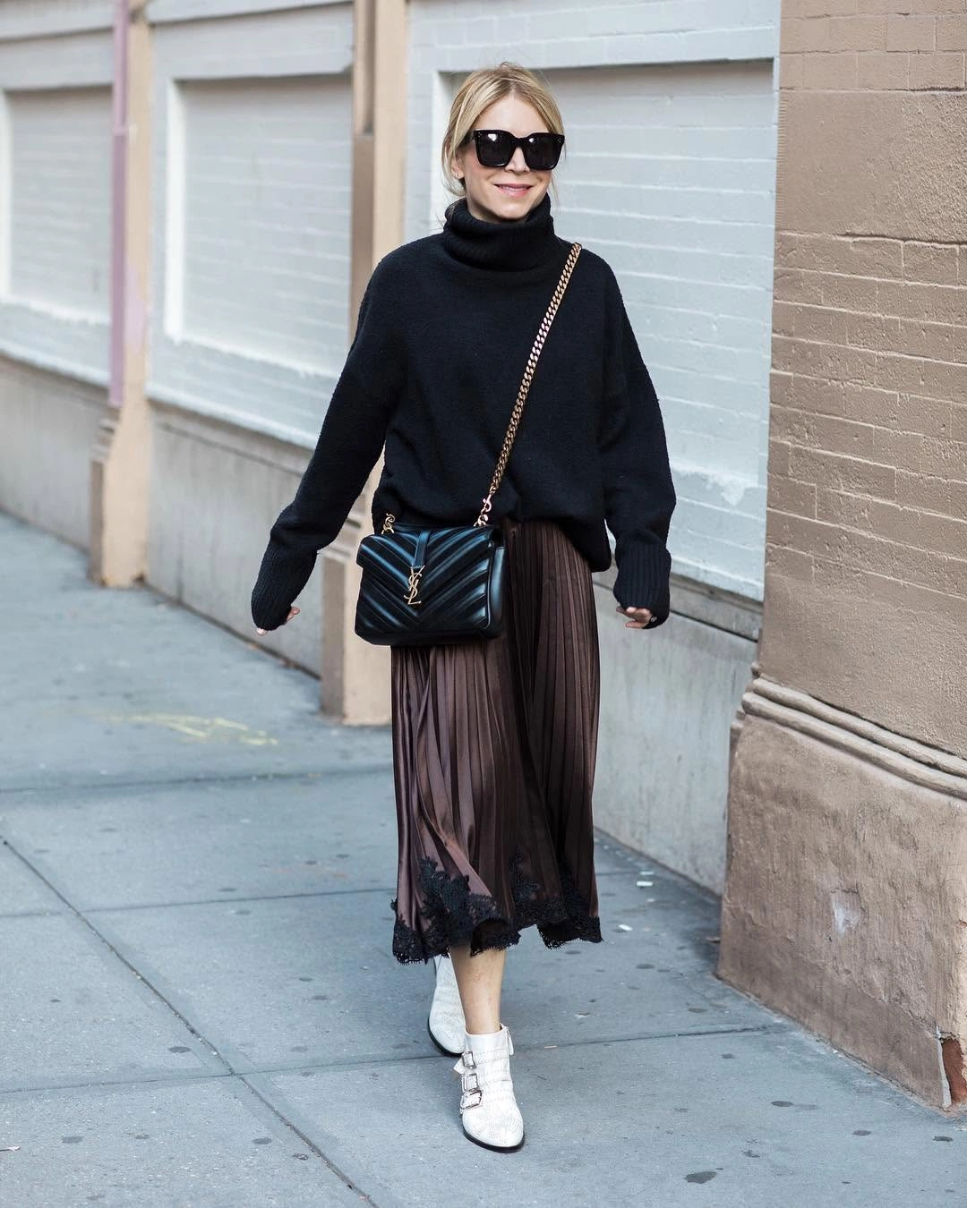 midi skirt fall outfit 2026 + Black Turtleneck With a Lace-Trim Pleated Midi