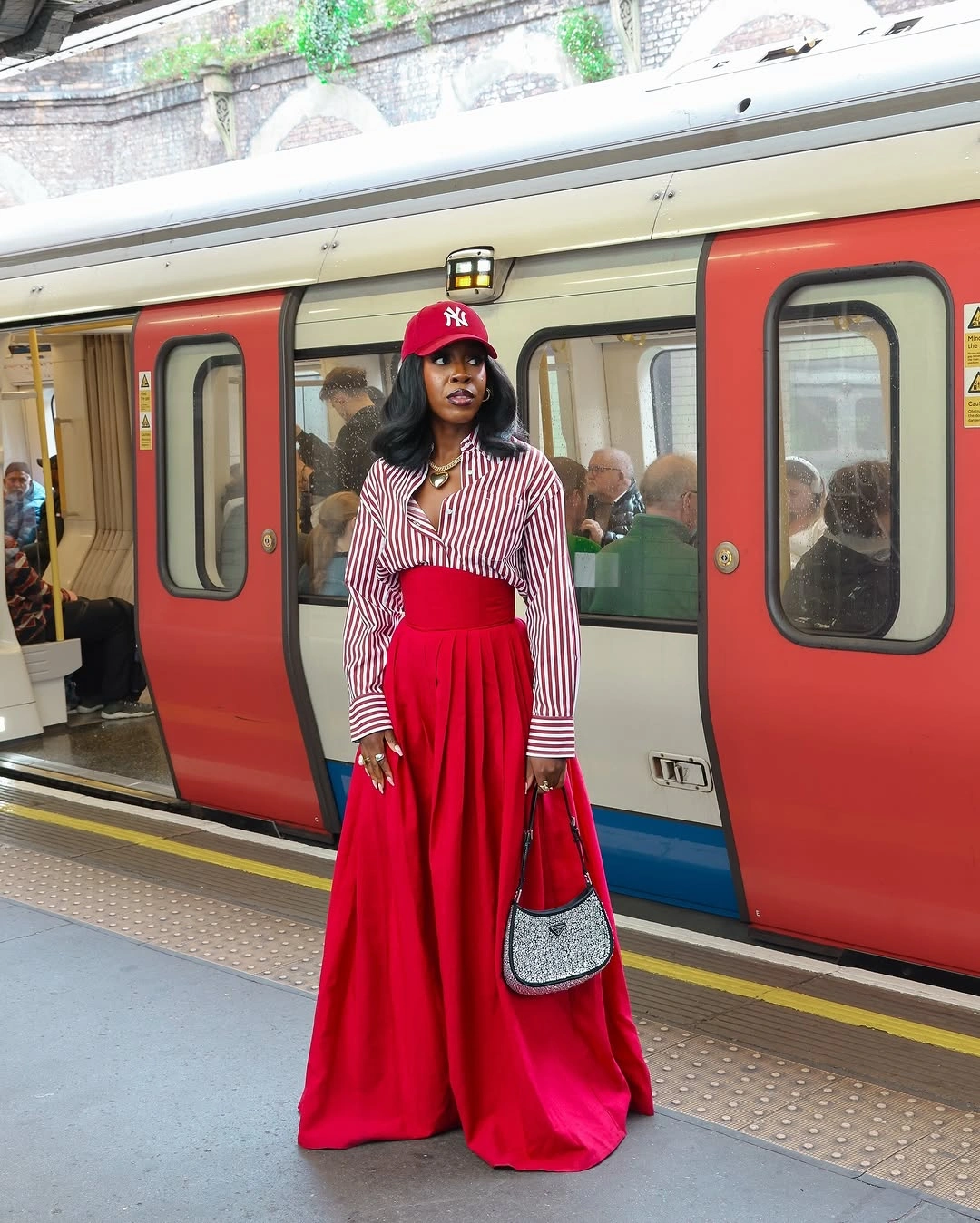 september fashion trends 2026 Red Wide Trousers With Striped Shirt