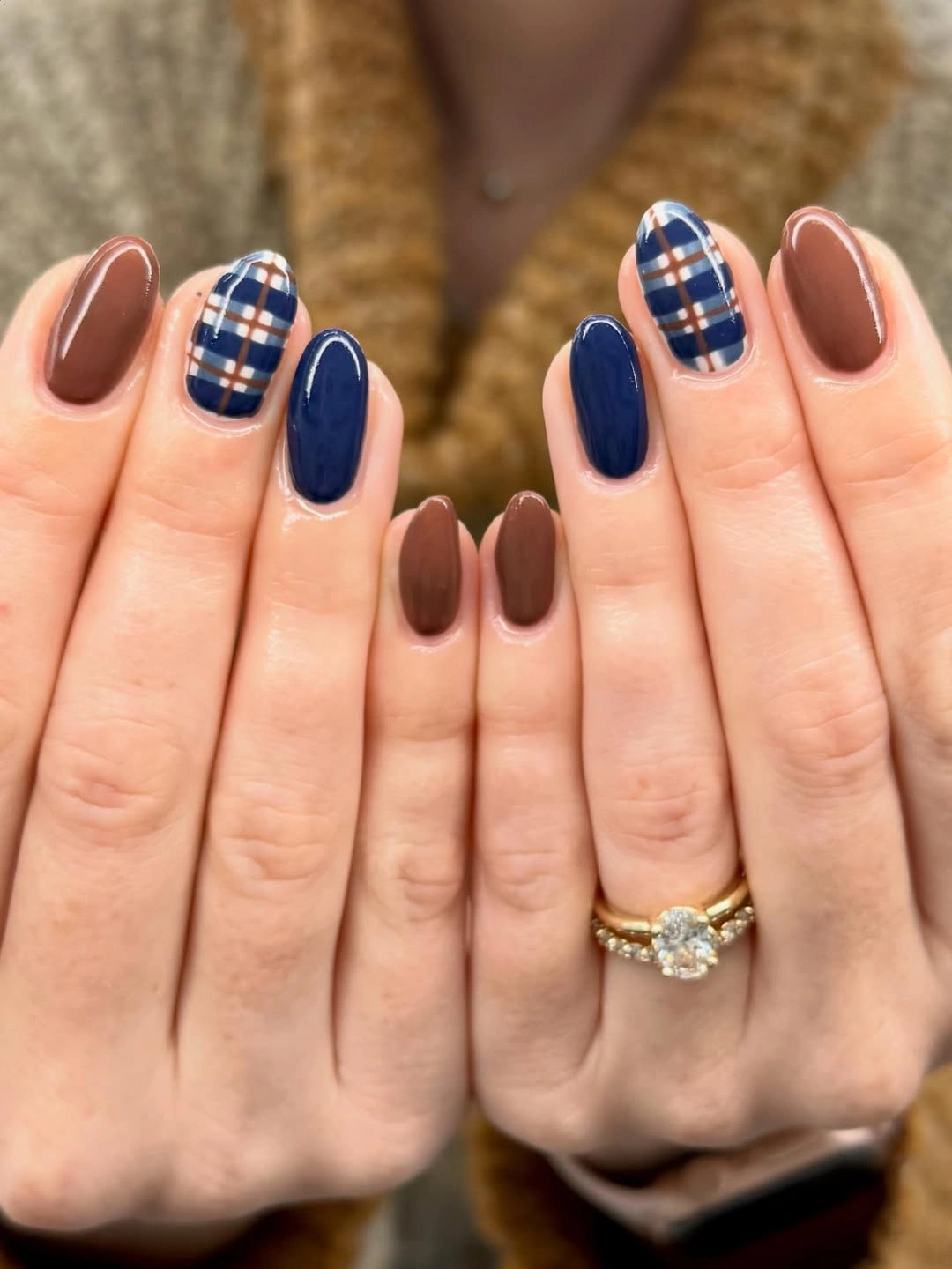 september nail art ideas 2026 Navy Plaid and Taupe Short Nails