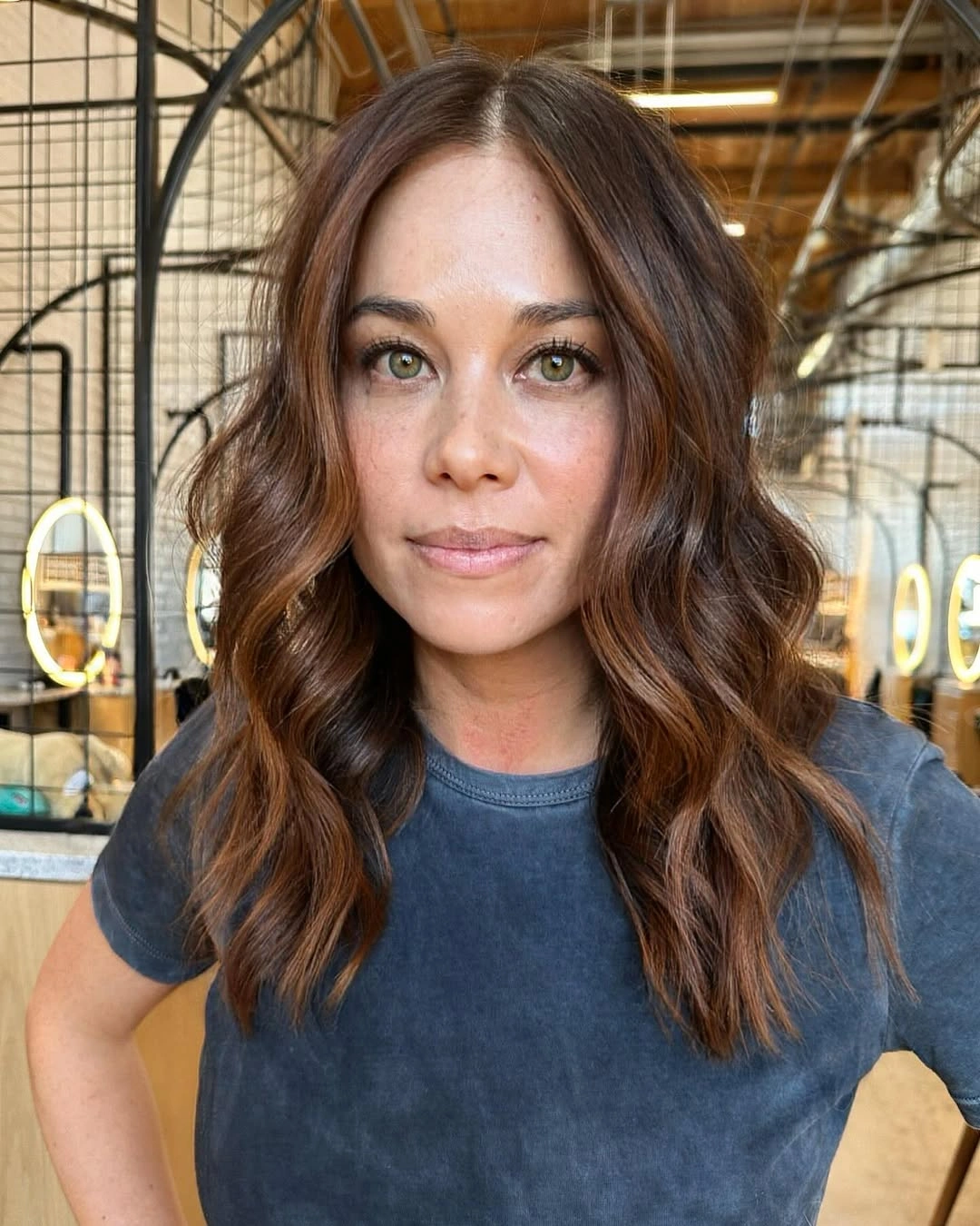 chestnut brown hair with loose side waves