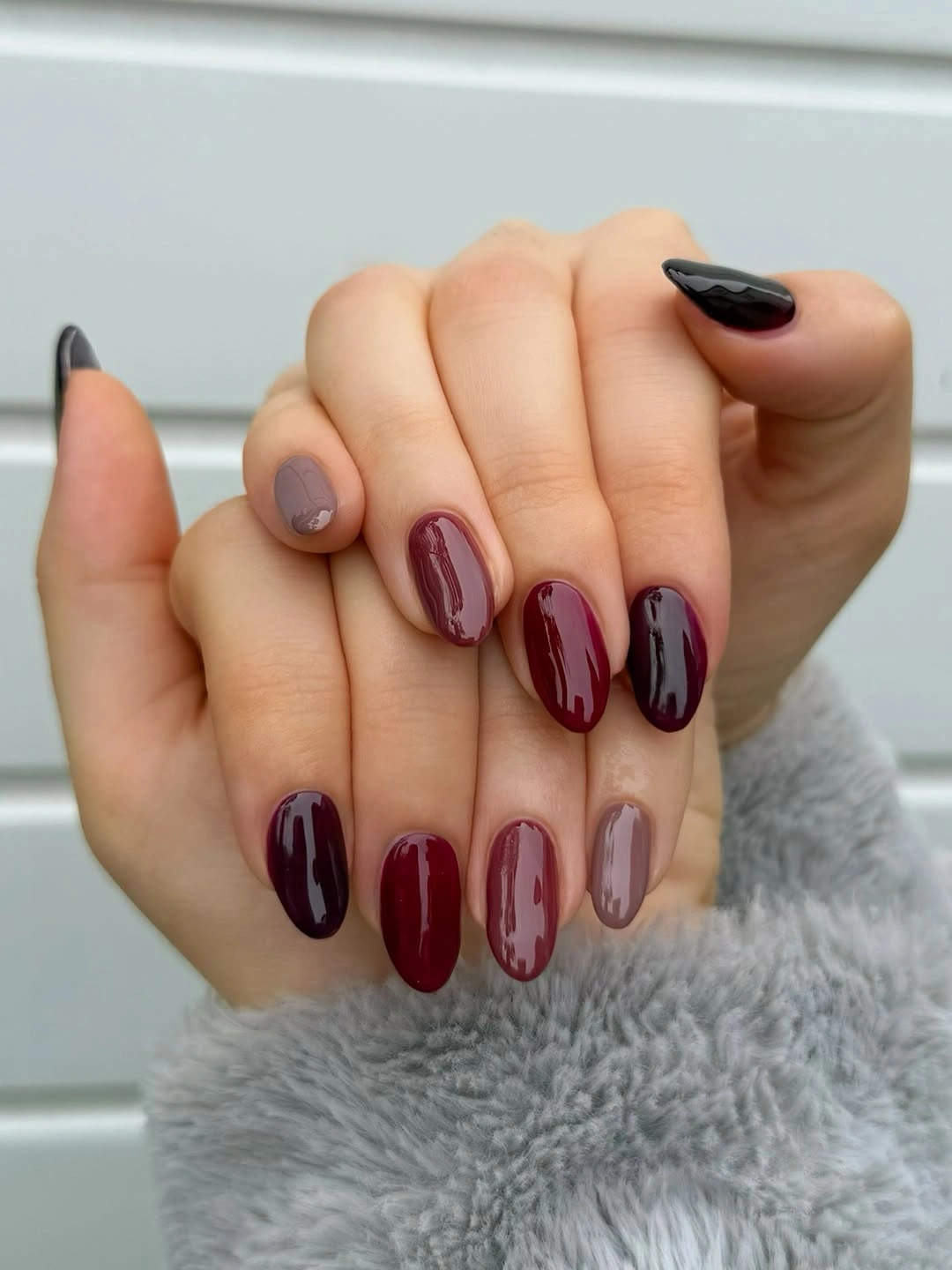 medium square burgundy to copper shimmer ombre