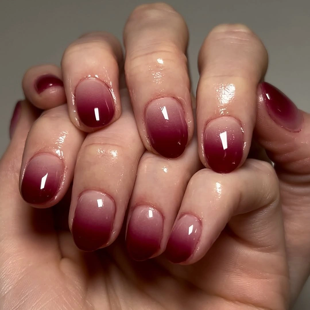 burgundy gradient on a short shape