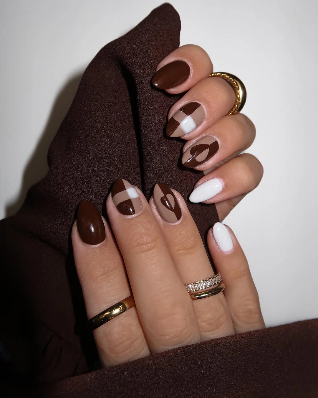 brown and white french for a calm office set