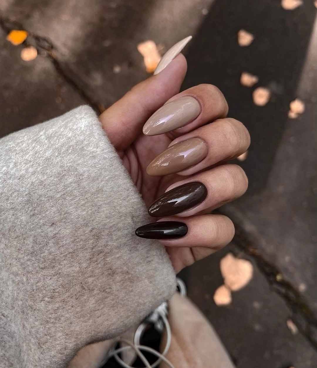 nude mauve and black in small blocks