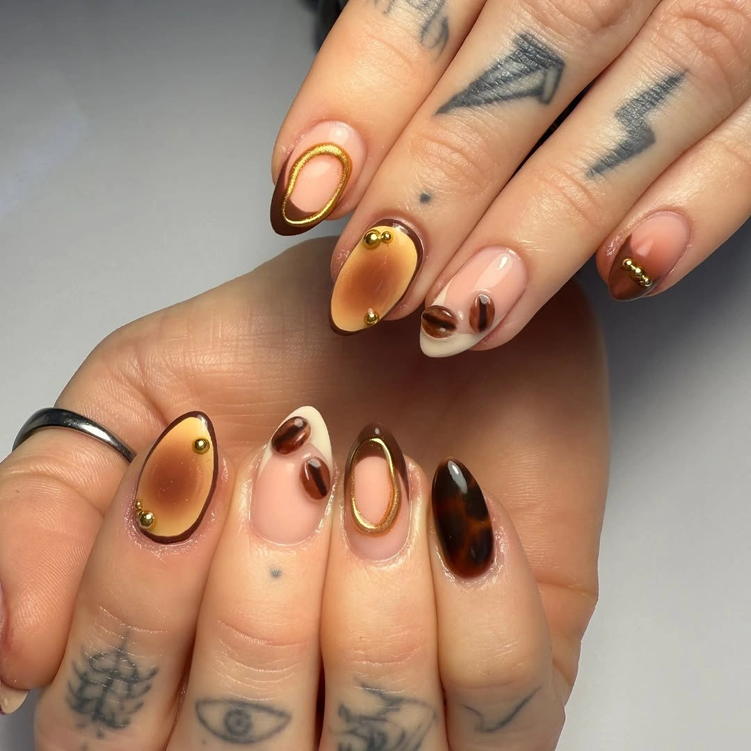 golden yellow with brown metallic notes
