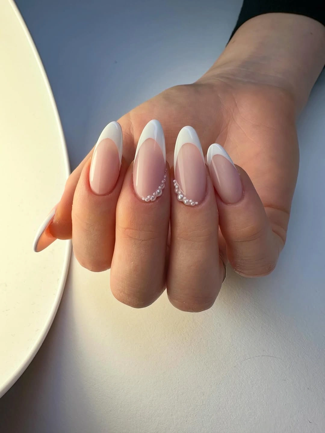 smoky taupe and mauve nails with contrast lines