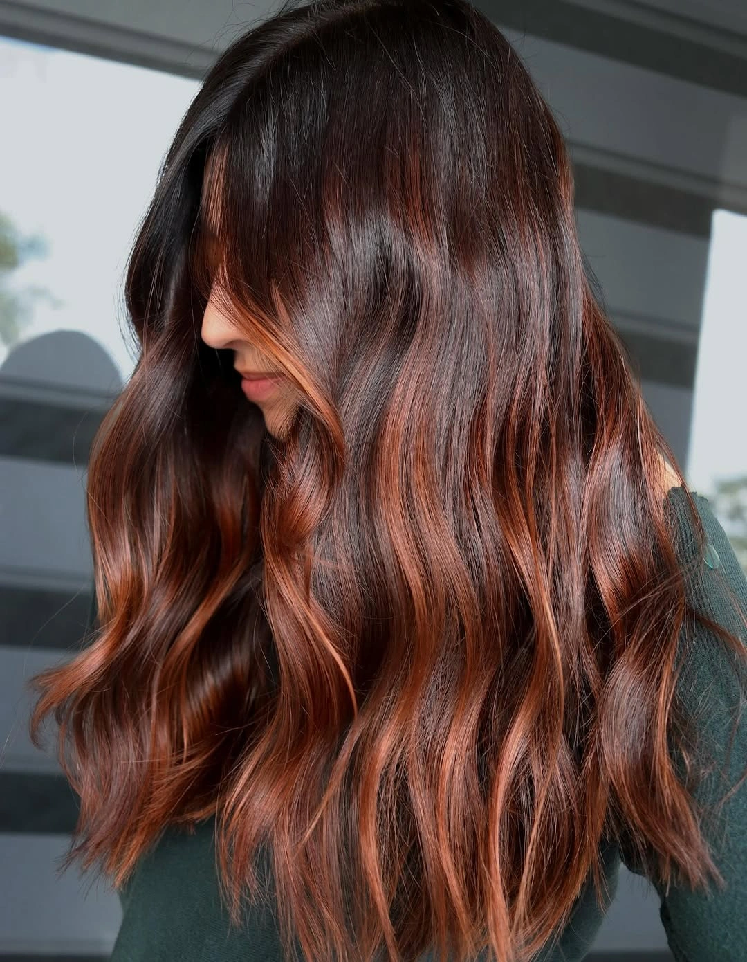 Dark brown waves with copper auburn ribbons