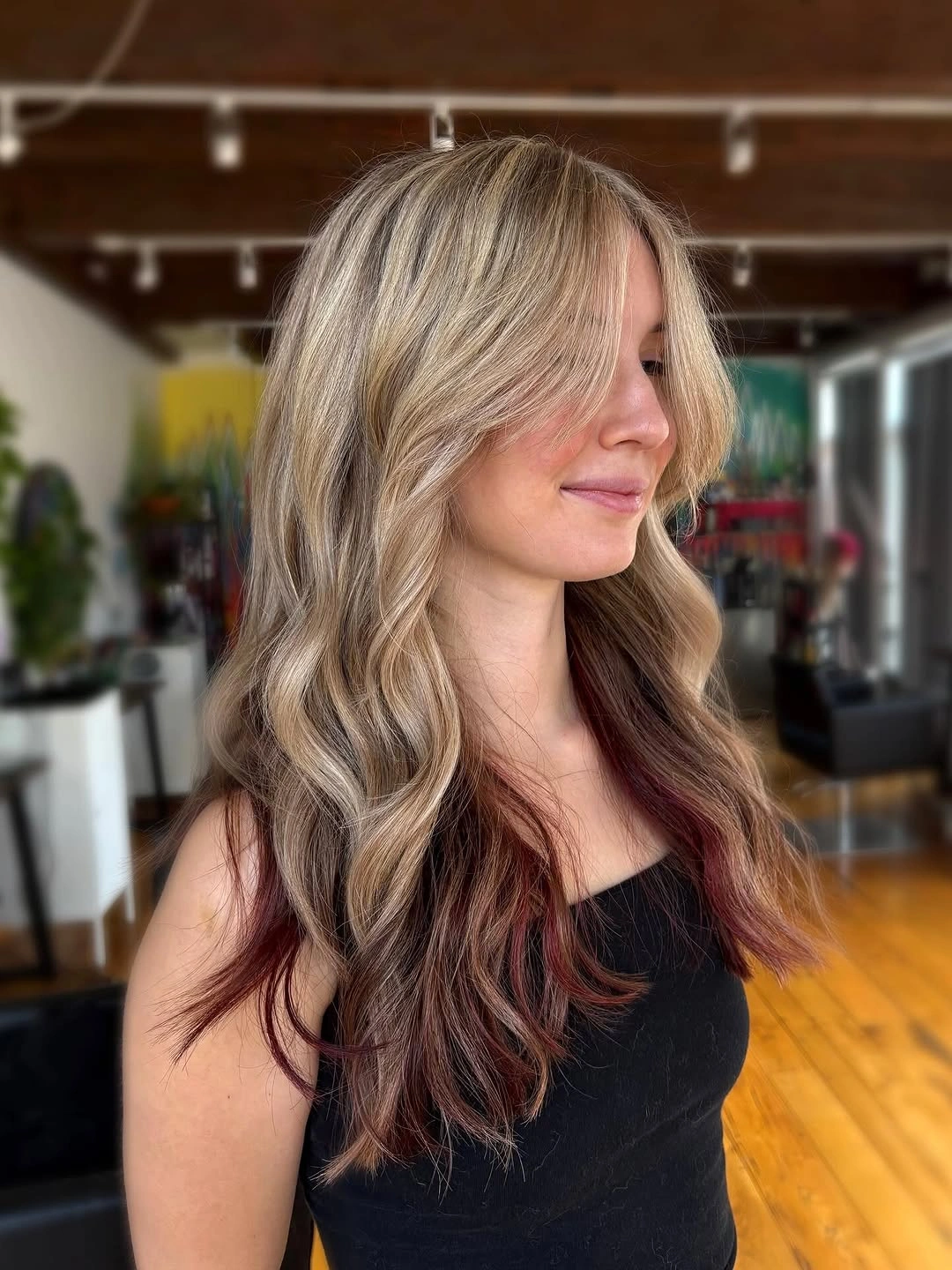 Long beige blonde waves with caramel brown depth